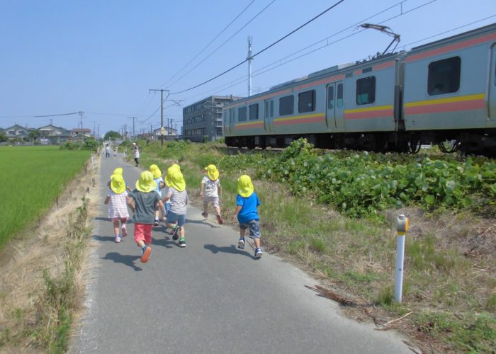 電車と走る